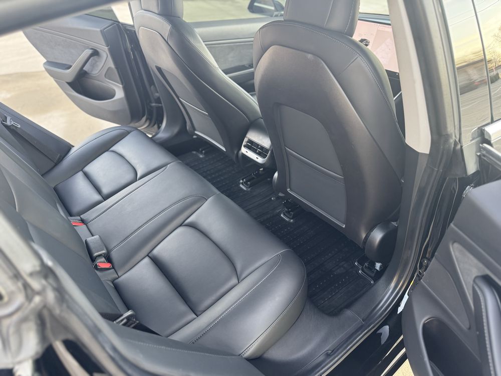 TESLA MODEL 3 2019року