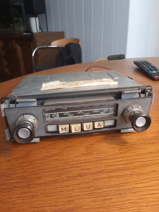 Mercedes w 108  Stare radio samochodowe