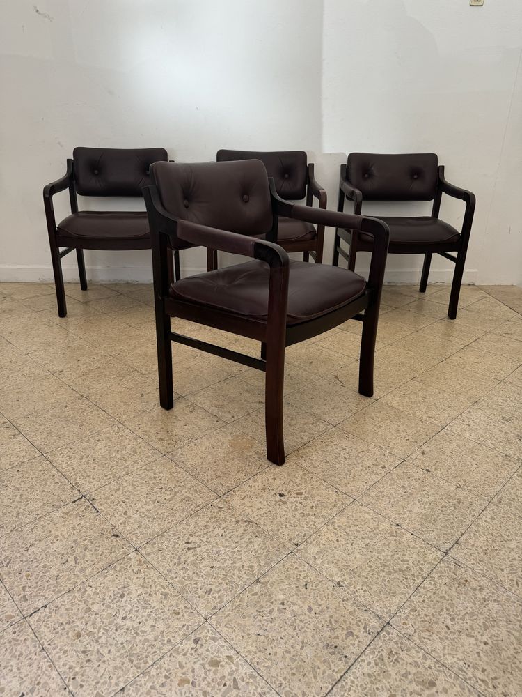 Vintage armchair by architect José Daniel Santa Rita