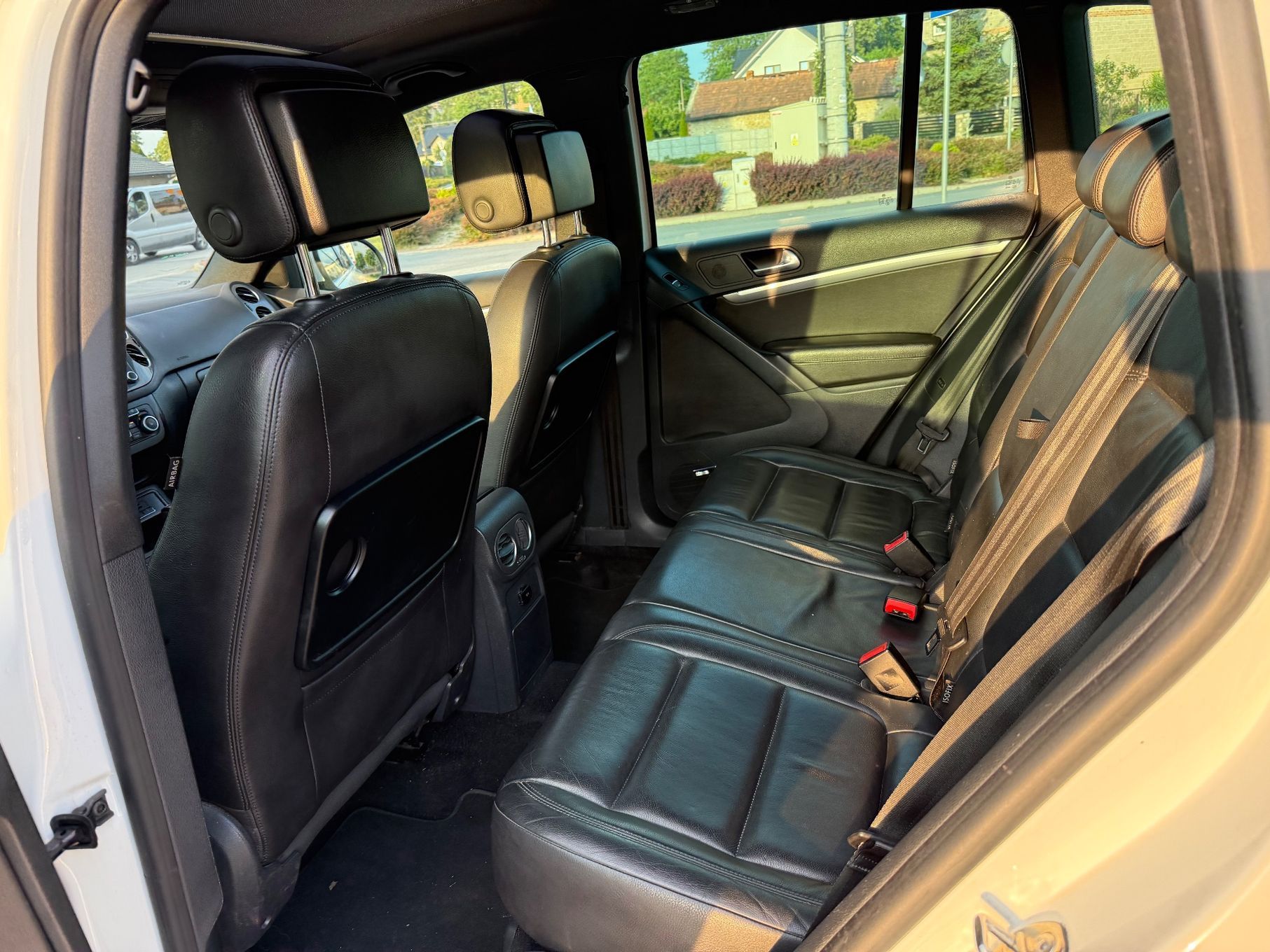 Volkswagen Tiguan R-line 4x4 2.0diesel 177km automat full opcja