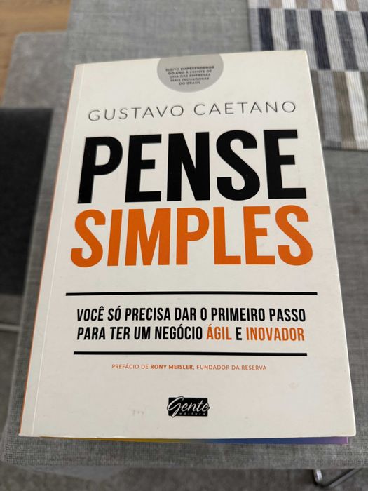 Livro Pense Simples, de Gustavo Caetano