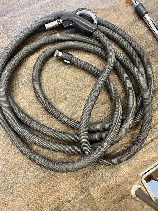 Wąż odkurzacza Beam 10m z rączką