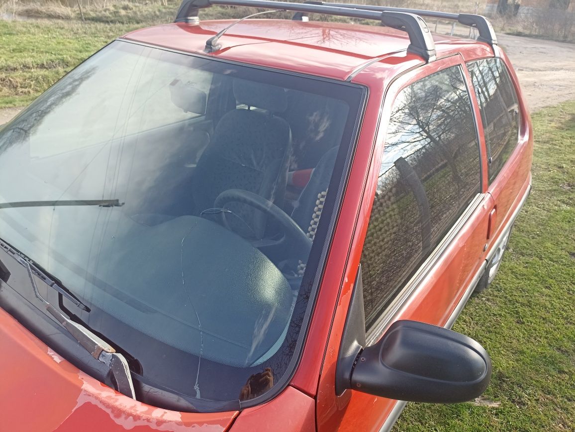 Citroen Saxo 1.1 макс комплект