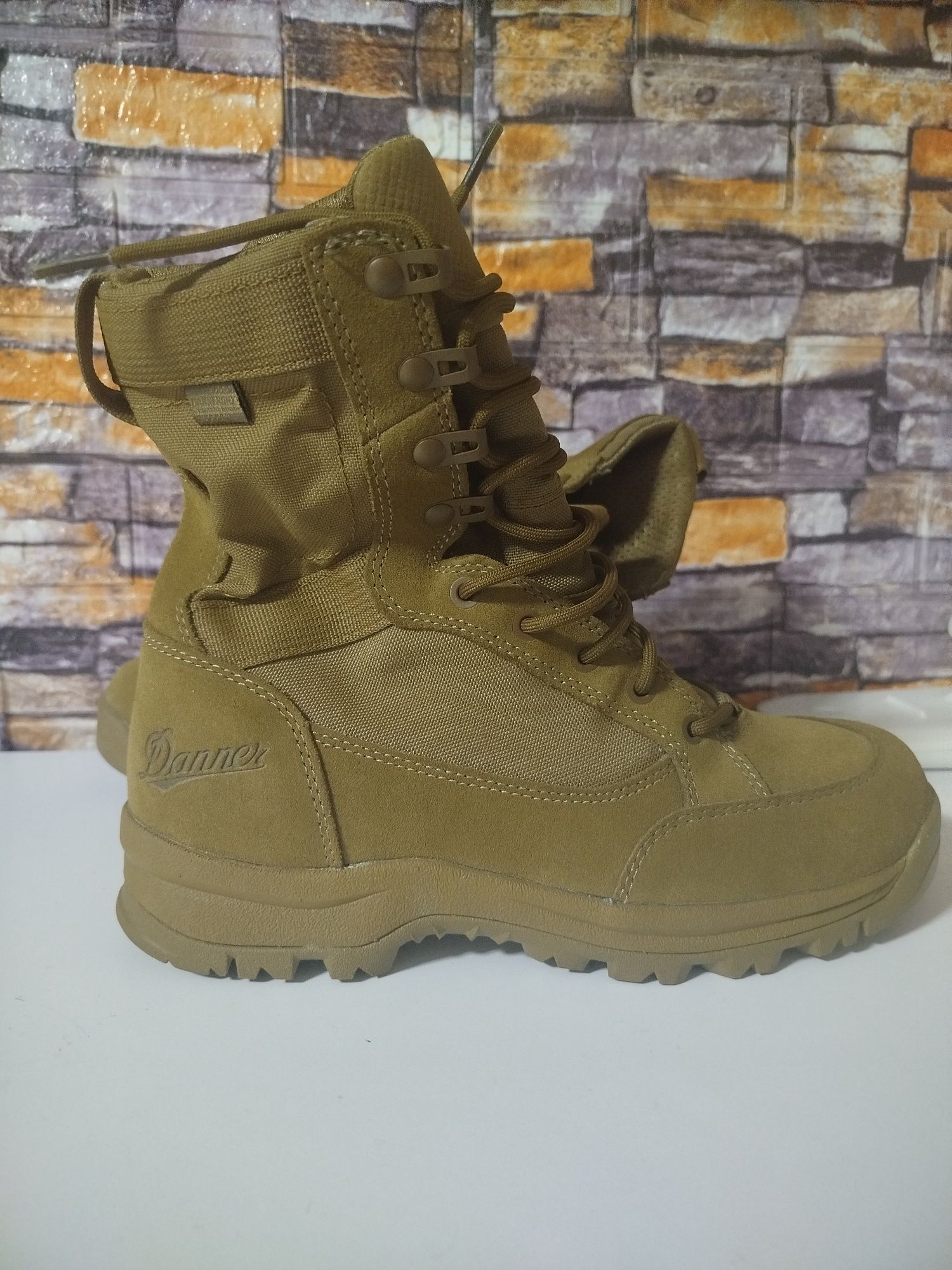 Берці Danner Tacinus 8 | Оригінал | Розмір 42

Продаю ор