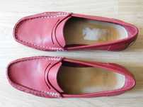 женские новые кожаные мокасины Clarks 39 р.