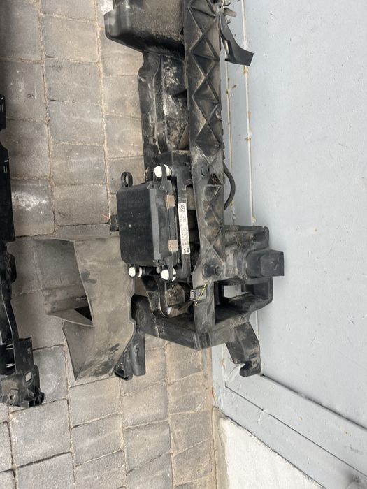 Peugeot 5008 установочна панель телевізор.