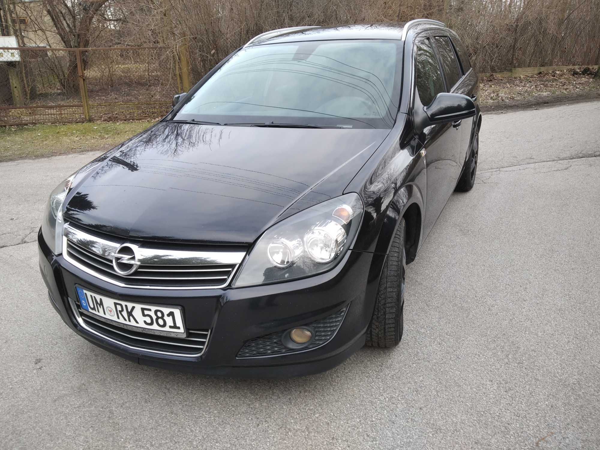 Opel Astra 1.9 CDTI 2010