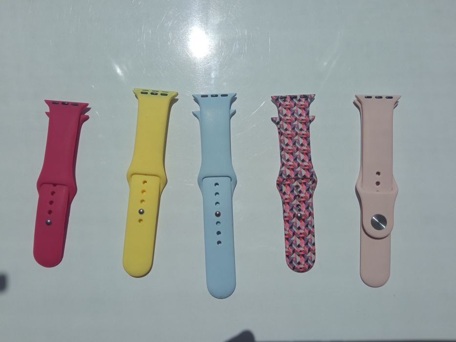 Ремінці для apple watch.