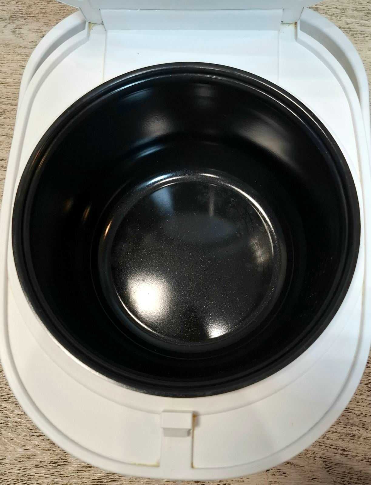 Мультиварка ROTEX RMC 860-W