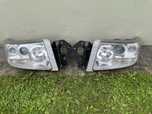 Lampy przednie Renault Premium
