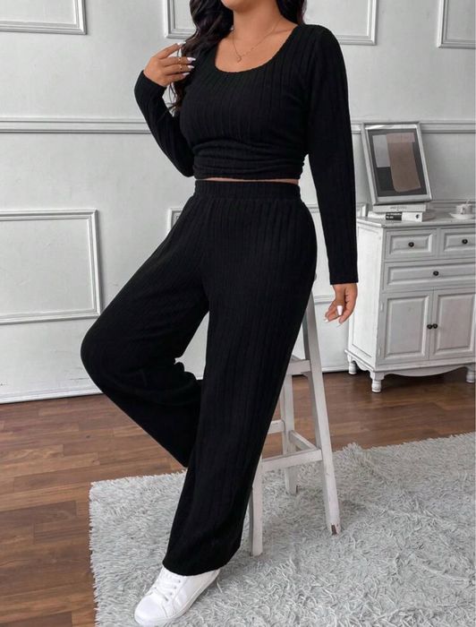 Damski komplet z dzianiny