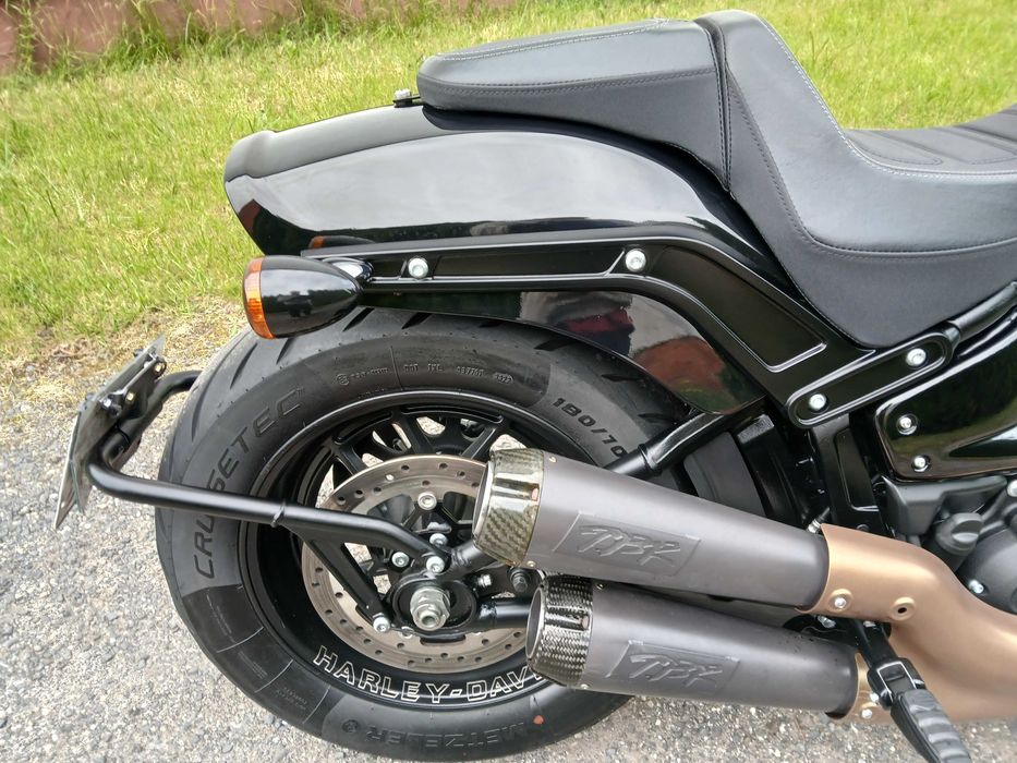 Harley davidson fat bob 114 wydech tlumik Two Brothers street