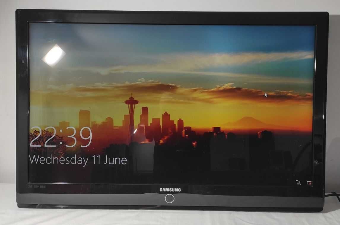 Telewizor Samsung LE40M86BD 40 cali + pilot