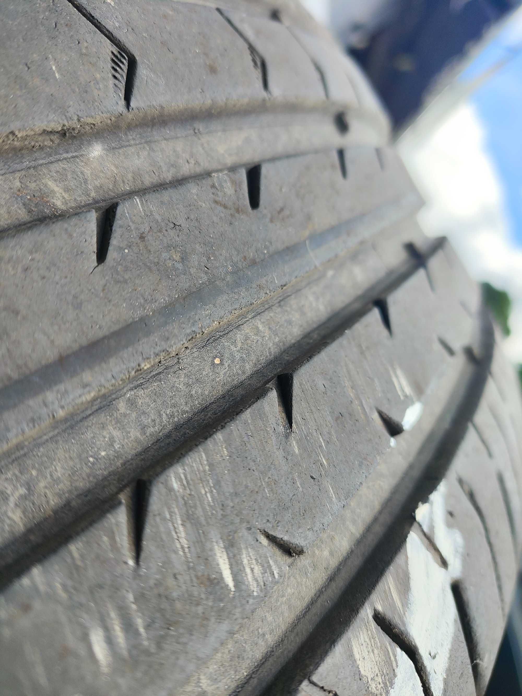 Opony letnie 4x215/55/17 Continental 23r 6mm