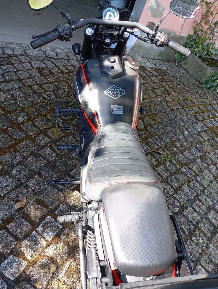 Moto Renegade 125cc – Excelente Estado