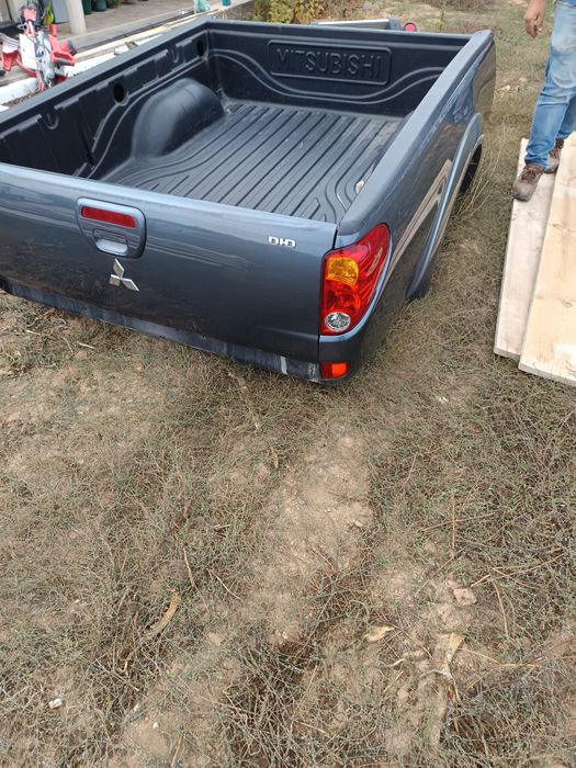 Carroçaria Mitsubishi l200