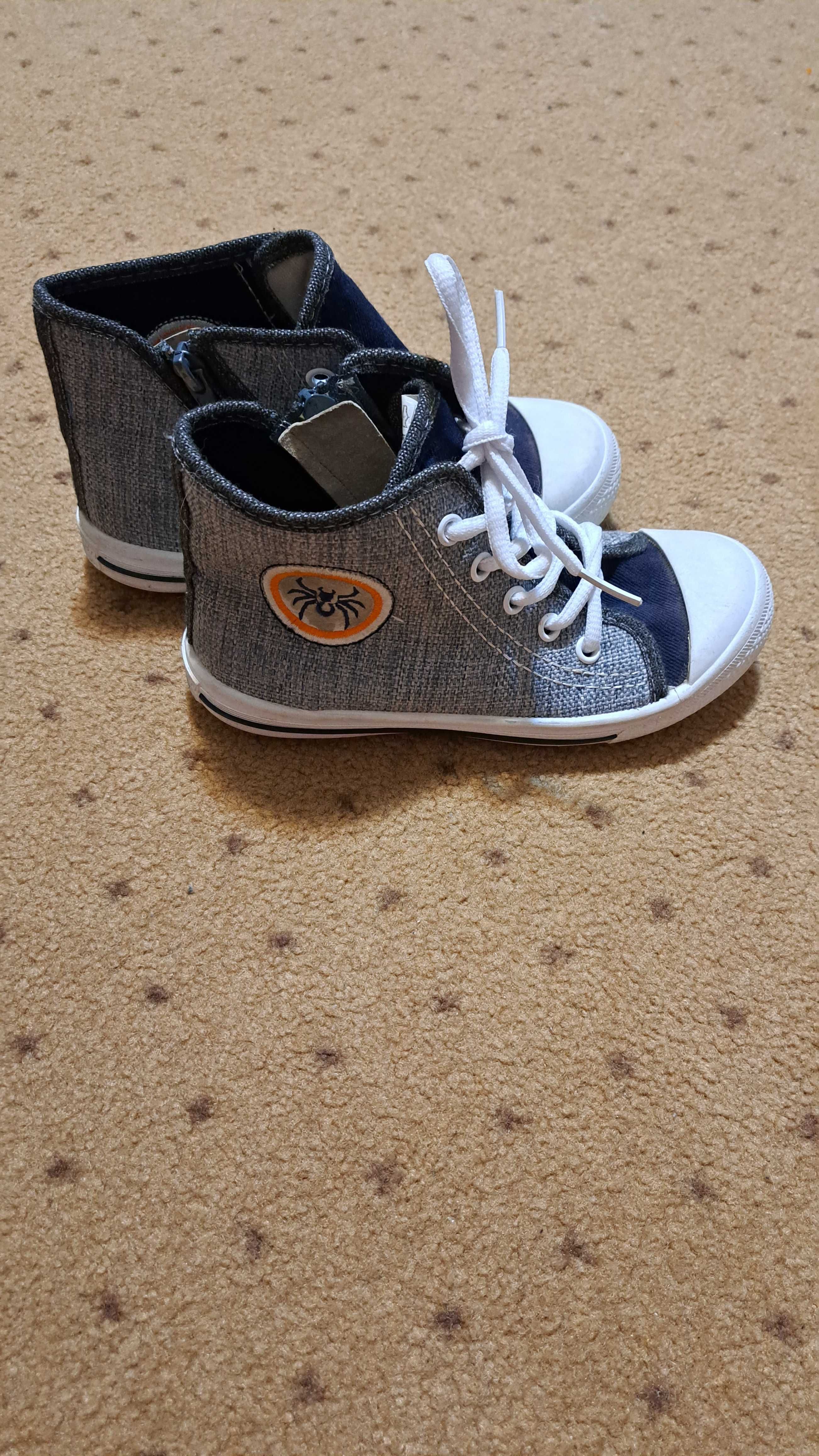 buty, trampki, sneakersy