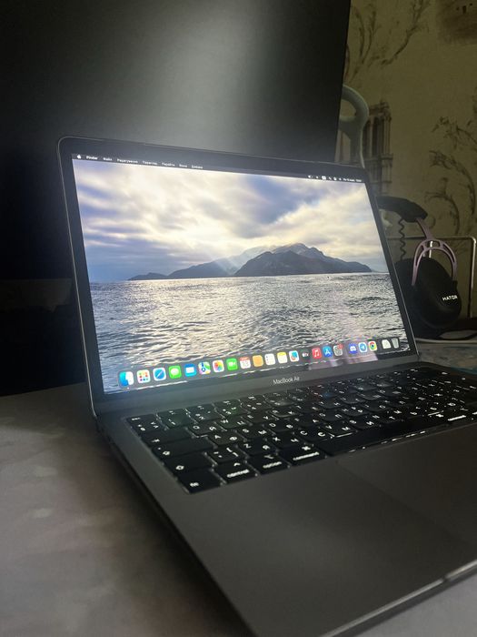 MacBook Air 2020 (i3, 8 ГБ ОЗП, 256 ГБ SSD)