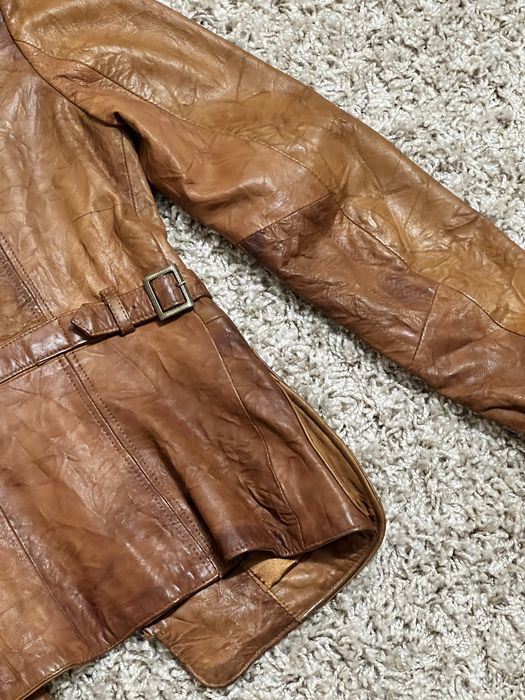 Жіноча куртка з натуральної шкіри ягняти