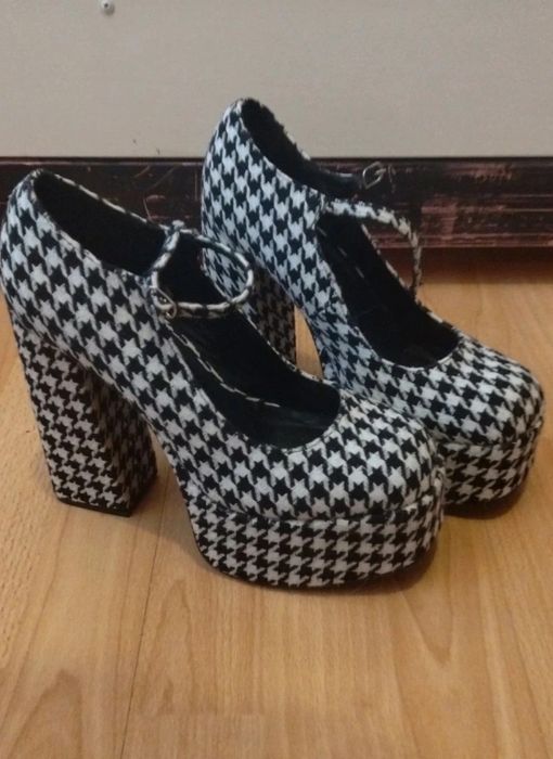 Buty na wysokim obcasie