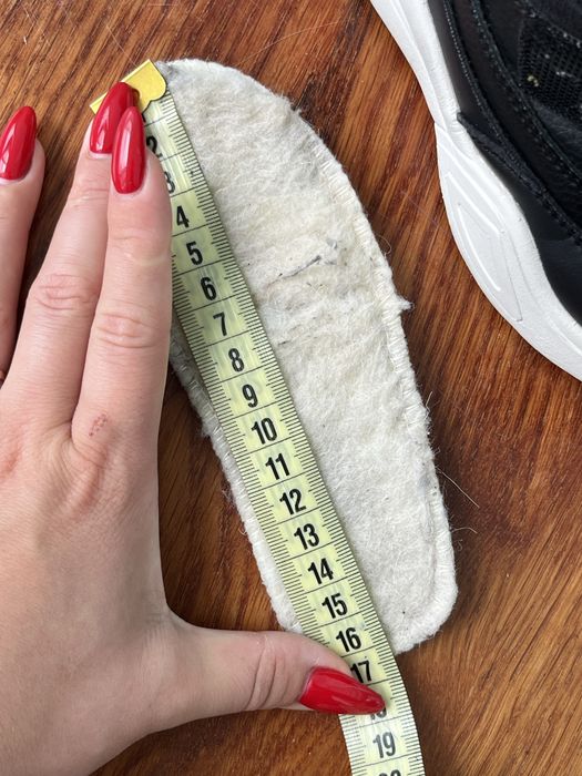 Зимові черевики, чоботи