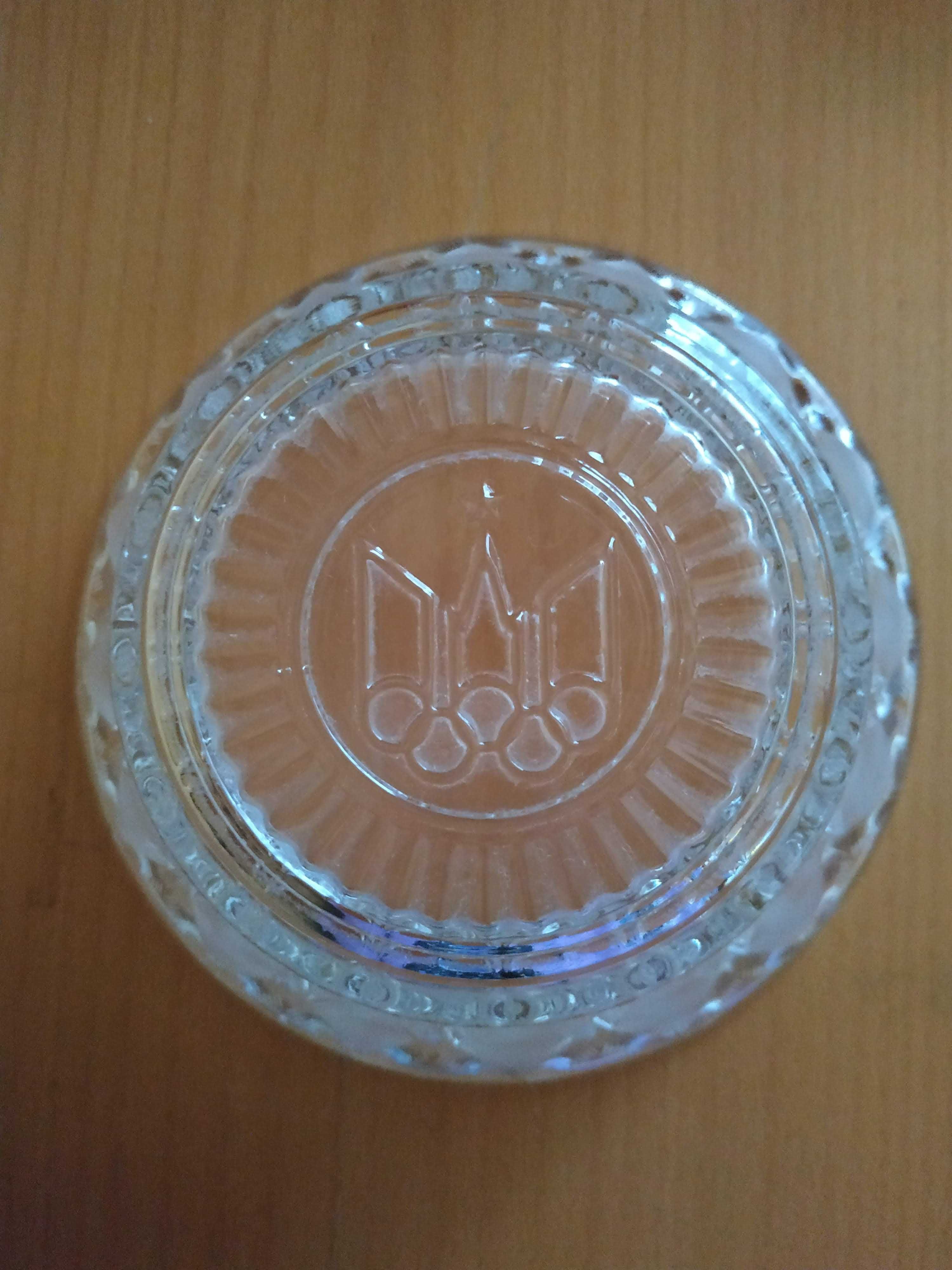 Ваза с символом Олимпиады-80
