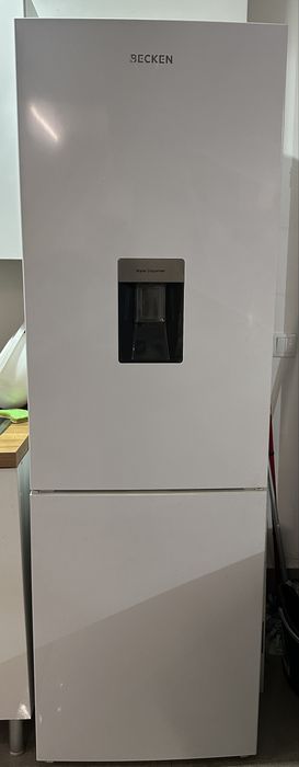 Frigorífico Combinado BECKEN 185cm 300L