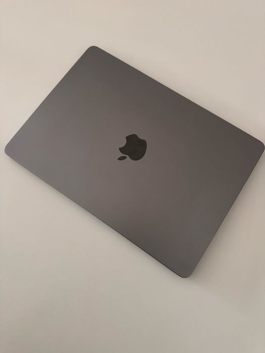 Macbook Air M2 2022