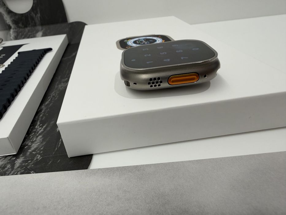 Apple Watch Ultra Titanium Case 49mm Midnight ocean band