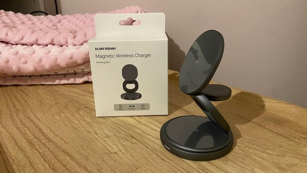 Magnetyczna obrotowa ładowarka Magnetic wireless charger silver monkey