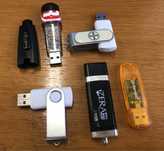 Pen drive USB (lote / conjunto de 5 pen/drives)