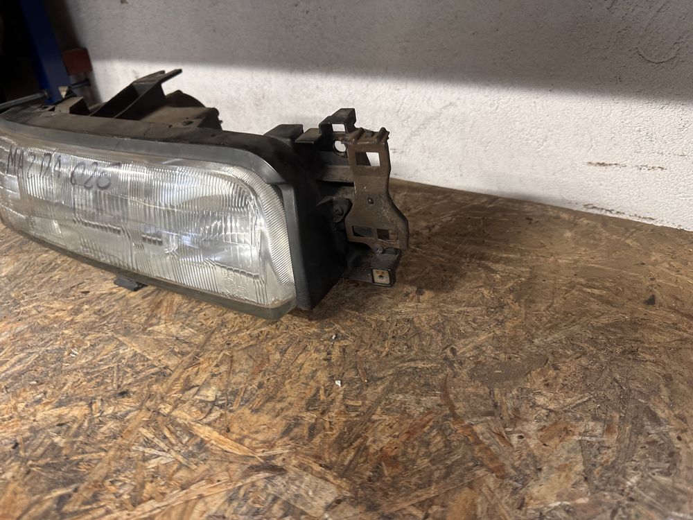 Lampa przód prawa lewa Mazda 626 reflektor prawy