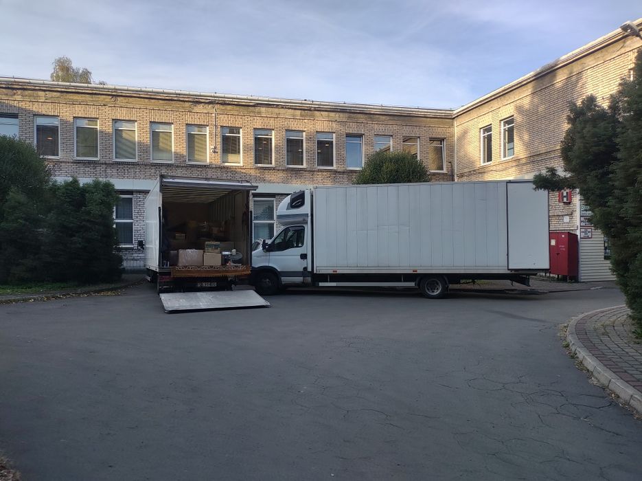 Przeprowadzki.Transport.Wywóz.Opróżnianie mieszkań.Winda.Pianina.Ekipa