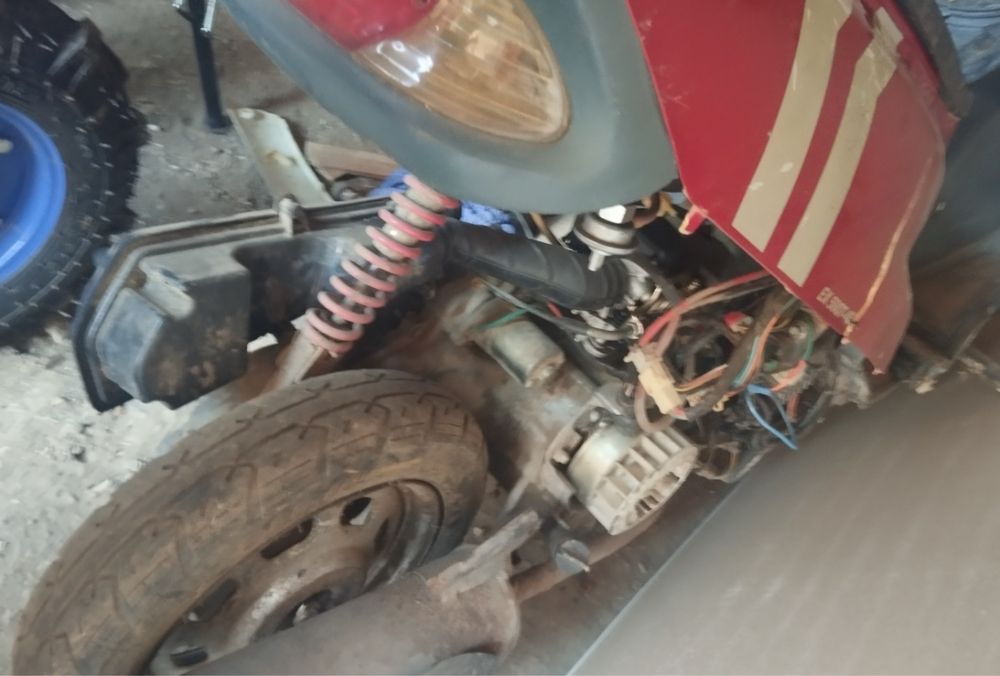 Продам скутир навігатор