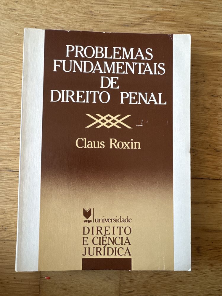 Livro Problemas fundamentais de direito penal