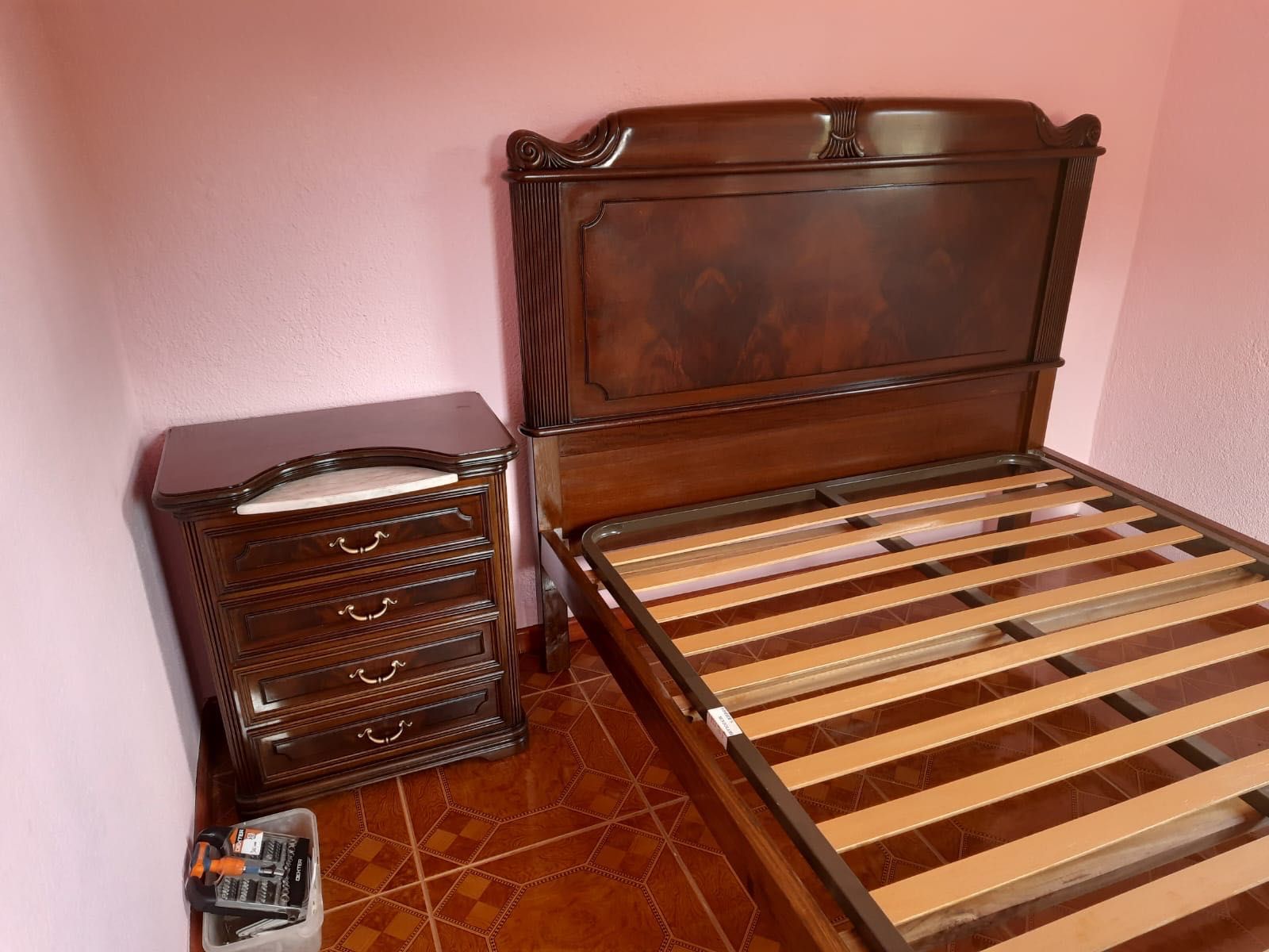 Cama casal , madeira TOP