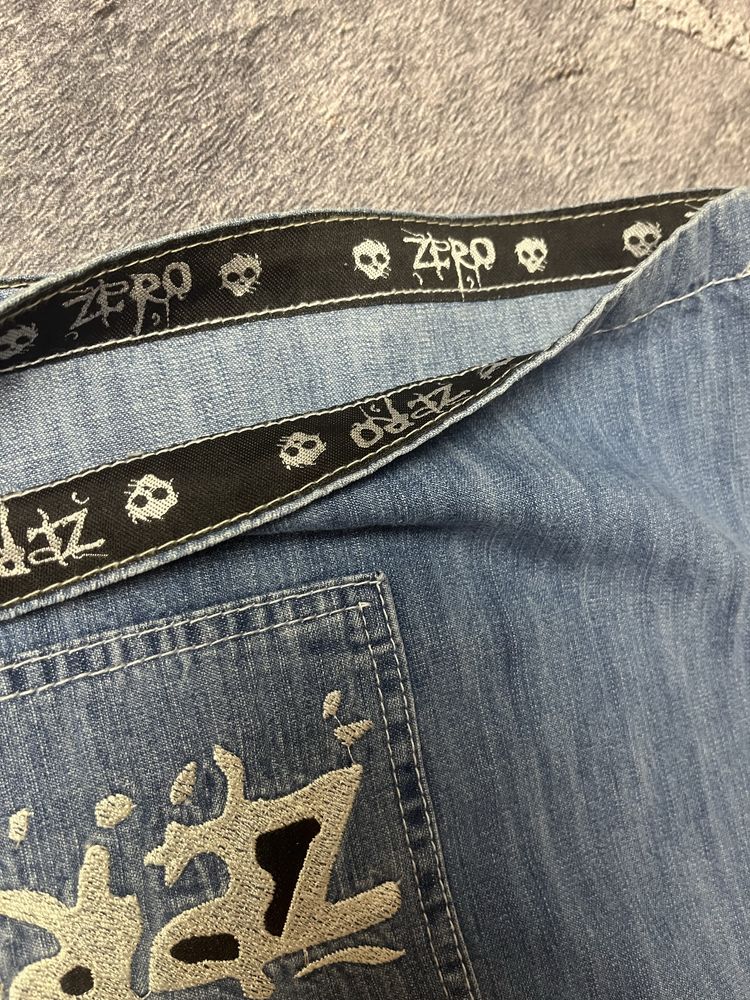 Дуже гарні нові широкі шорти Zero