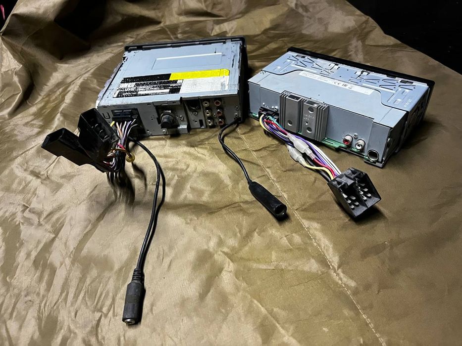 Оригинальна магнитола JVC KD-X162