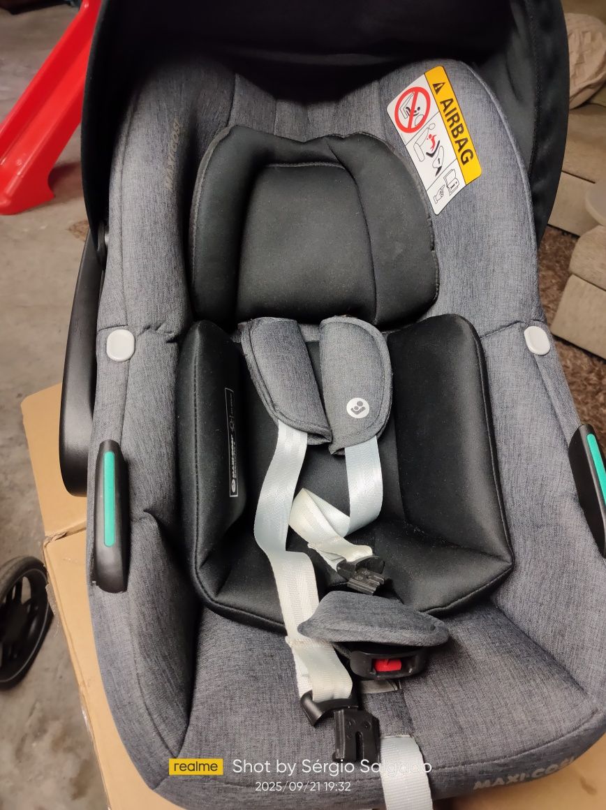 Carrinho bebé 3 em 1 Maxi Cosi