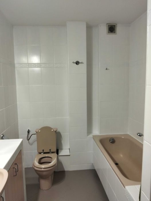 Tanie, solidne malowanie ścian, układanie paneli, prace remontowe.