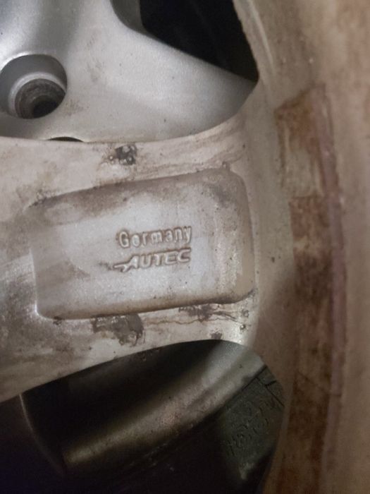 Диски з шинами 235/65/17 bridgestone, зима 2600грн/1шт