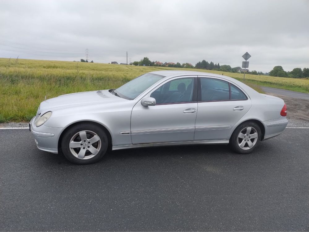 Mercedes e clasa W211 avangarde