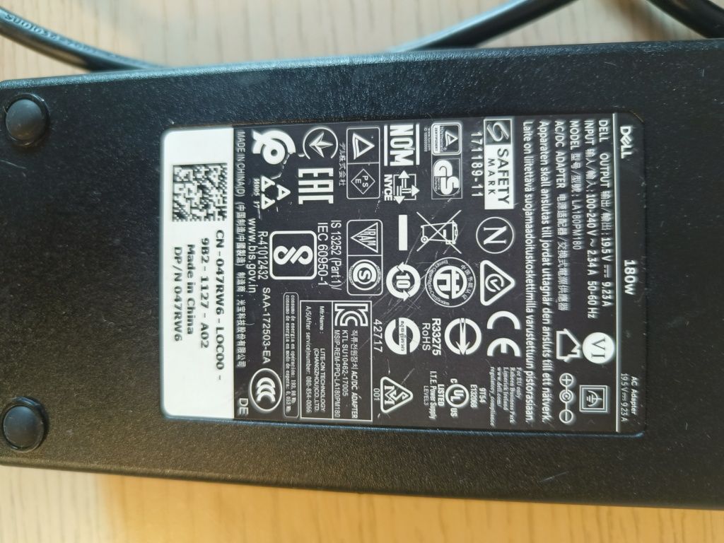 Блок питания Dell G3 3590 G7 3779 Alienware 15 R1 R2 R3 19.5v 9.23a 18