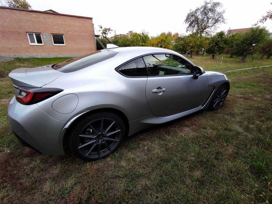 SUBARU BRZ СУБАРУ БРЗ 11/22 г.в. проб. 2764км. Сост. нового авто.