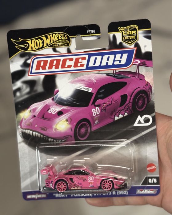 Hot Wheels ROXY Porsche 911 GT3 R 992 RS CUP REXY chase STH róż