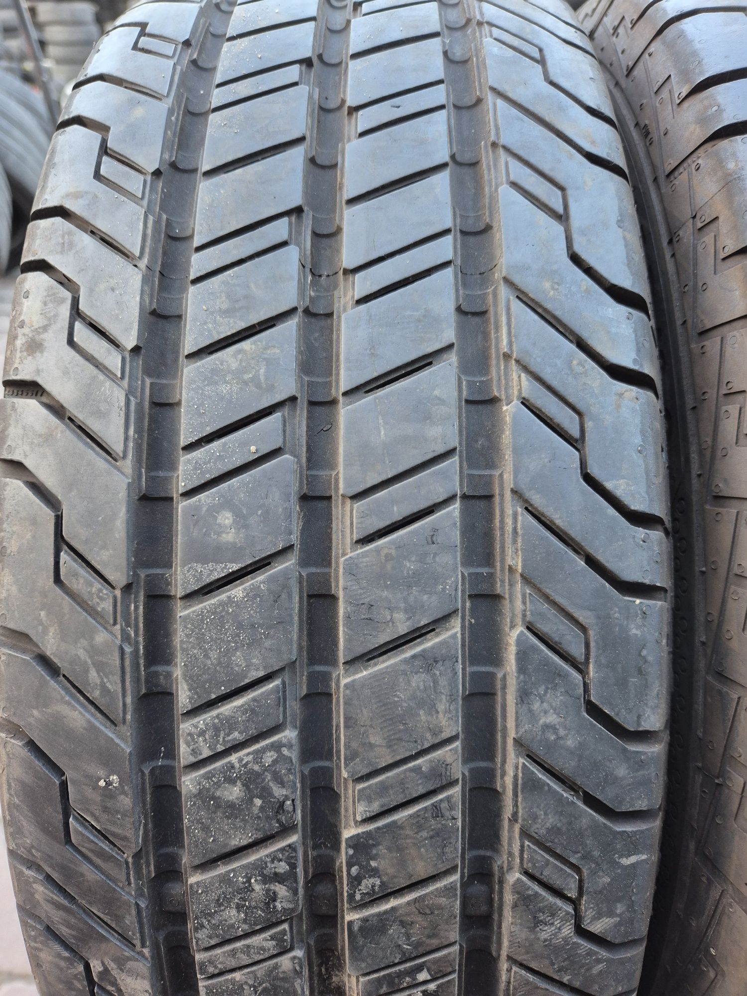 Opony letnie 215/65 R16c Continental 2x9mn (4922)