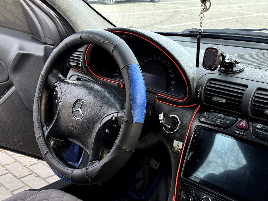 Мерседес w203 2.2диз