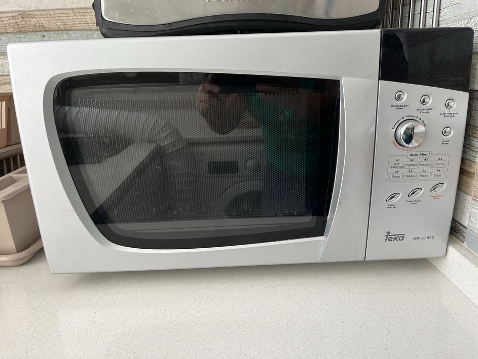 Microondas Teka com prato perfeitas condicoes
