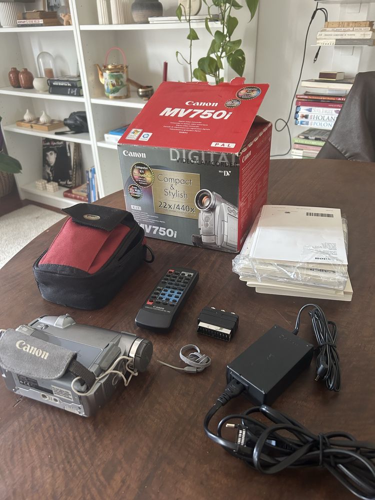 Canon MV750i- Mini DV