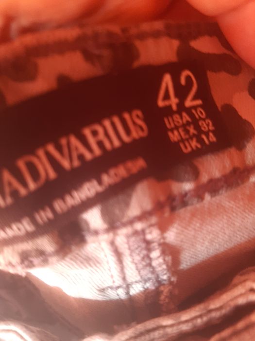 Calcas de ganga novas  com varios padrões